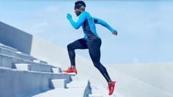 Under Armour狂電NIKE，嗆營收4年翻倍，股價衝歷史新高