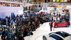 福斯耍詐，車輛不環保！開盤1分鐘，股價急殺14％