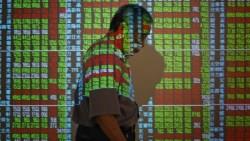 外資落跑！新台幣第三季狂貶5.6%，台股淪棄婦