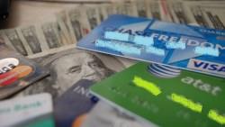 卡奴變少了！ 金管會：卡債族從27萬大降到17萬人