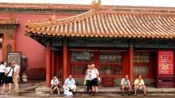 習近平拚保6》NIKE、H&M、星巴克在陸業績開紅盤，成了中國經濟特效藥？