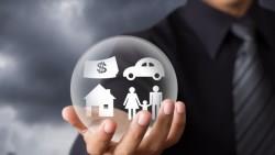 與其東買西買，不如鞏固好自己的一張保單，這3個時間點最重要　