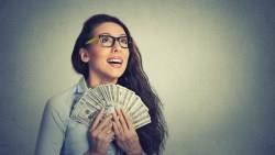 一場股災虧掉300萬，她靠著「關電視、照吃飯、照睡覺」慢慢賺回來