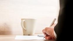 有這麼好康？保單上加了這個條款，就算不繳錢...保險公司照樣賠！