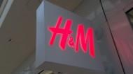 全球第二大服飾零售商H&M 3、4月銷售慘，Q2純益遜