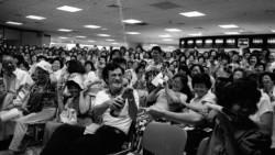 一天就能賺到一個月薪水，台灣人不工作全力炒股》一系列舊照回顧，台股的夢幻年代