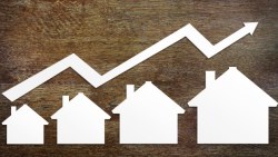 房屋稅調高、空屋待價而沽》想撿便宜，別趁現在！因為房價還沒真正「落底」