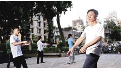 太極拳篇》張錫22年來每日打太極，常保頭腦清晰