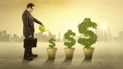 一張圖看存股的威力：每月5千，第4年利息破萬、第12年資產破百萬...