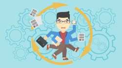 永遠跟在主管屁股後面拎包包...小職員：我忍了11年，換來2棟房和百萬持股