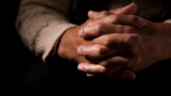 日本獨居老人悲歌》30元蕎麥麵分兩餐吃、靠社福單位發的咖哩調理包果腹