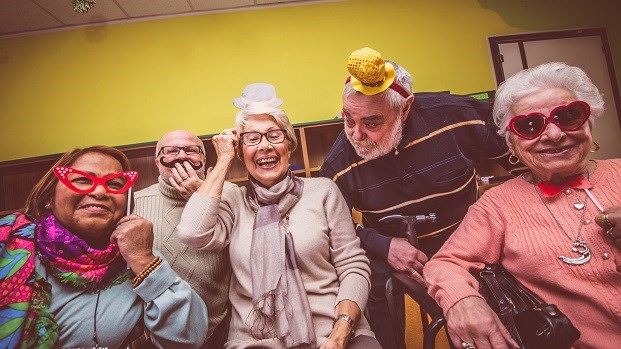   同學會聊退休 ABC這招引來猛點頭