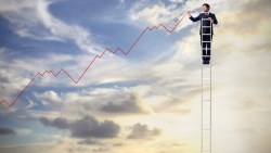 投資海外ETF，買這間公司發行的就對了！只抱3年...90%機率擊敗同類型基金