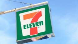 當7-11房東年賺180萬！巷口鄰居教會我：死薪水沒用，現金流才能靠一輩子