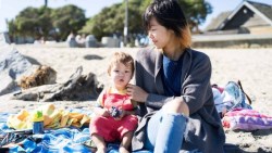 跟孩子玩存錢遊戲，每月給x%利息！30多歲退休媽媽，這樣讓孩子見證複利的神奇