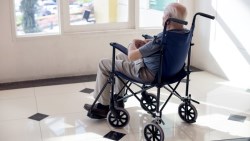 日間照顧、居家護理...怎麼幫老爸老媽申請「長照服務」？6個步驟，一次看懂！