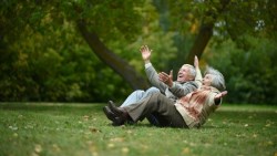 台灣的長照2.0都在照顧「病老人」...北歐編預算讓老人不生病，目標：死前兩周才臥床