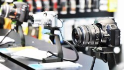 為何該投資美國的ETF？道理很簡單...同一台相機，台灣賣2萬，日本賣5千，你會在哪買