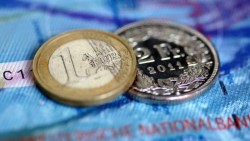 打不貶！歐央滅火無效、歐元跳水後反彈，德銀上修預期