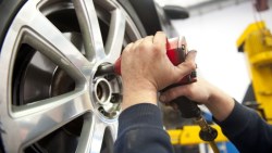 汽車到底多久需要保養一次？日系車與歐系車保養頻率的差異