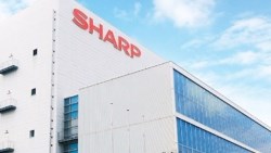 怕OLED供應短缺！谷歌攜手夏普研發VR用液晶面板