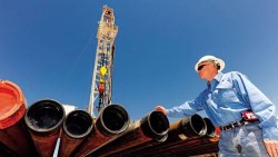 OPEC自欺、俄反對擴大減產！油價崩、跌幅1個月之最