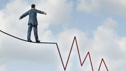 大跌才知「保守」好！想用股票配息、房子收租過日子，最危險的地方就是...