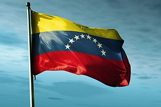 委內瑞拉貨幣崩潰、四天暴貶78%！國營石油商恐違約