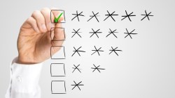 驚！追蹤16年，一張表揭坊間「基金績效排行榜」可信度是...0
