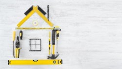 台北市65歲以上老人，高達40萬人！打掉門檻防摔倒...老屋整修，政府有補助