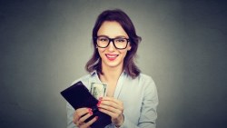 見鬼！早上領出1千元鈔票，下午就花光...整理這5樣東西，讓錢不再莫名消失