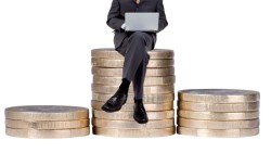 3億身價大戶的經驗值：理專卯起來推薦一檔基金時，最好跟他要「這份資料」，看清能否投資