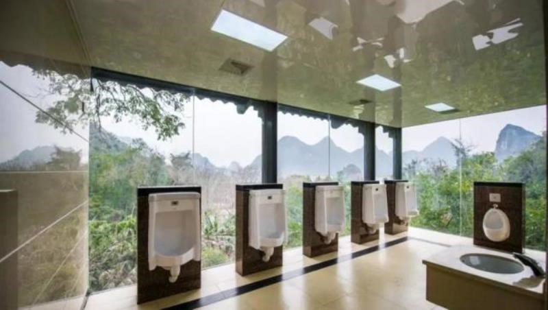 中國「廁所革命」》戈壁沙漠廁所可無線上網、公廁配ATM...外媒：廁所迎來黃金時代！