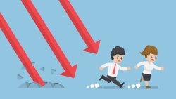 分析師也「心裡毛毛的」！台股萬點，卻有6檔股票，大戶正在出脫中...