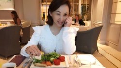 郁方豪門致富的三堂課