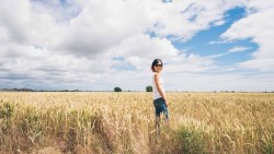 33歲退休女生：台灣人花40年重複賺錢、花錢循環，卻不肯努力存十年，換提早退休