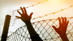 垃圾債空單飆歷史高！利差擴大、投資人跳船求生