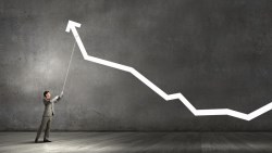 十年售價翻倍，消費者仍搶破頭買單！國外有「抗通膨」的股票蘋果，台灣則有這2檔