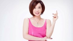 朱衛茵用1/4收入買年金