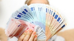 義大利財長表態聲明 離開歐元區不在選項當中