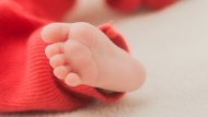 新生兒投保的2個最佳時機：為何小孩一出生最好別急著做「自費檢查」？