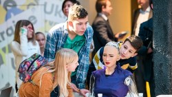 全球首見！機器人也有公民權