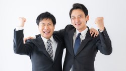   年輕人別薪酸，小保費也能有高保障 輕鬆建構基本防護
