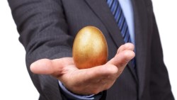 抽個血看到廢棄針頭也能挖到漲4倍好股！前教師買股當買菜，這樣獲利最實在