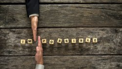   保險公司加保經代，讓保戶享最多服務擁好康