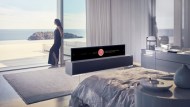 劃時代！LG推全球首款可捲起收納的OLED TV 今年開賣