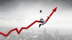 投資環境險峻　Smart智富台灣基金獎得主3年績效照樣正報酬