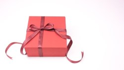 還在煩惱送母親節禮物？8年前送這個，現在賺56萬元！報酬率70%