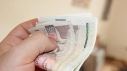 拿下小米、華為訂單，「這檔」殖利率達 6%！法人預估下半年營收將成長