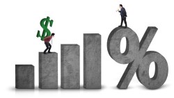 選股名單》2019螢幕指紋手機起飛，這檔「光學股」上半年飆漲69%